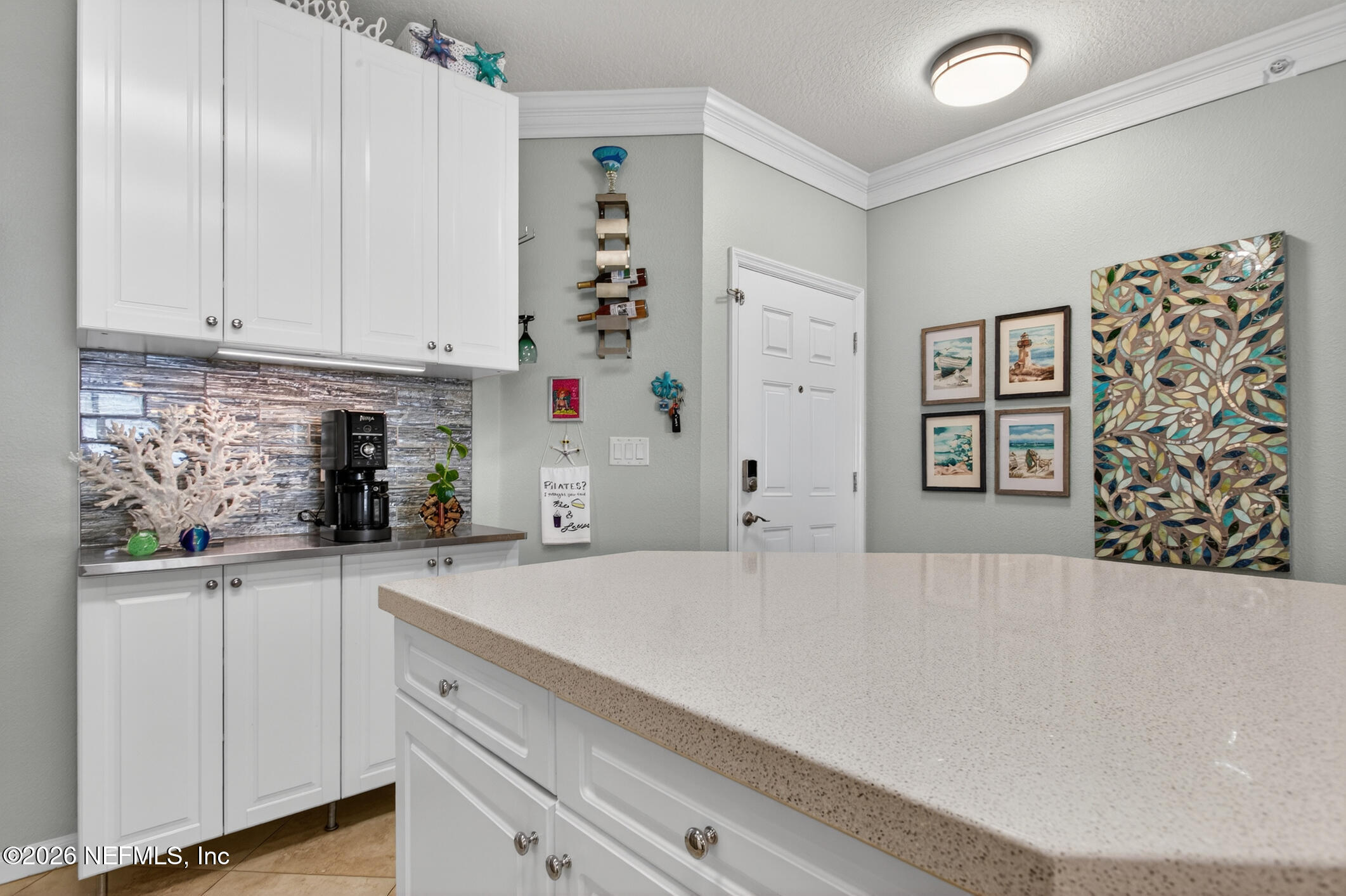 80 SURFVIEW Drive 611