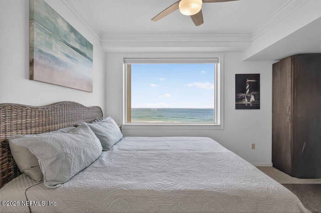 80 SURFVIEW Drive 611