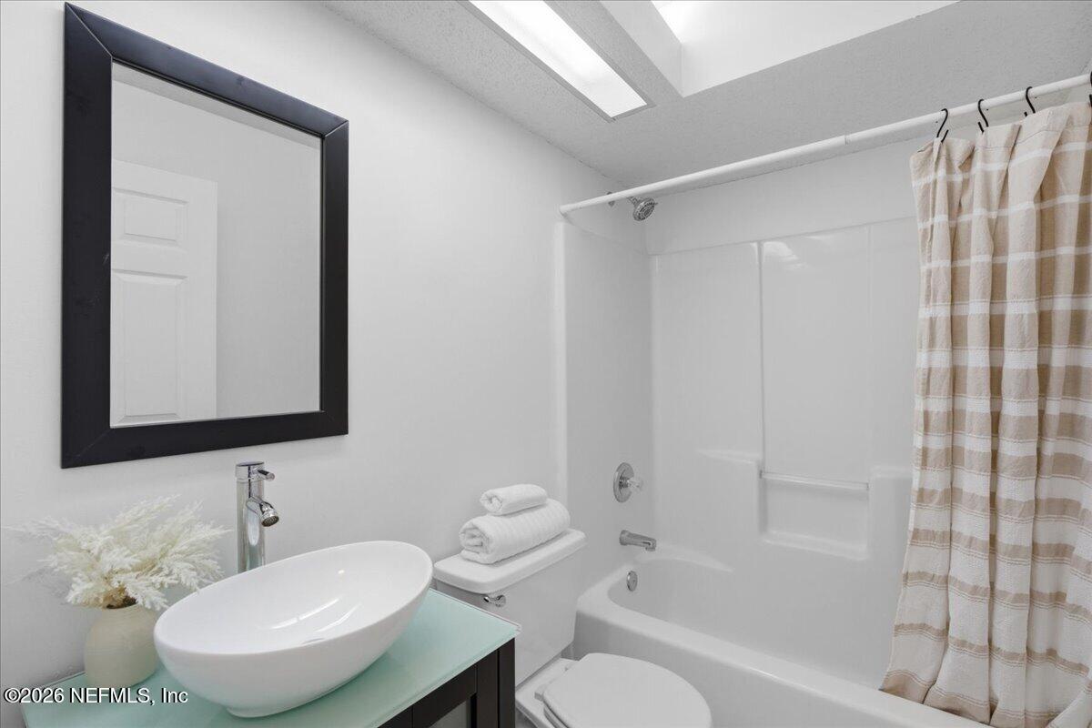 13226 MENDENHALL Place