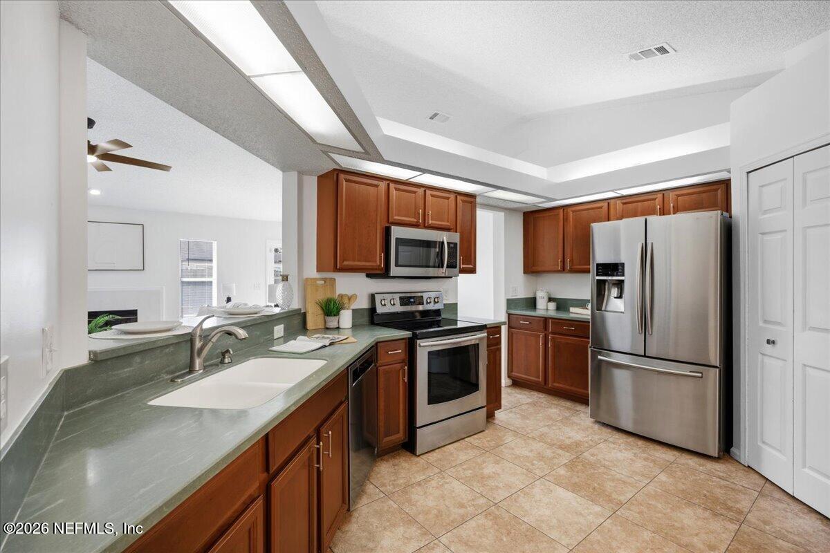 13226 MENDENHALL Place