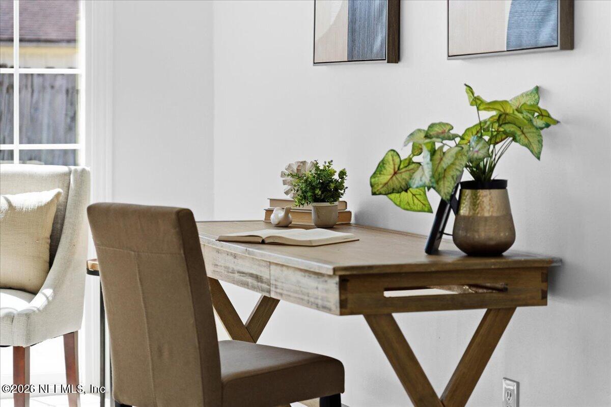 13226 MENDENHALL Place