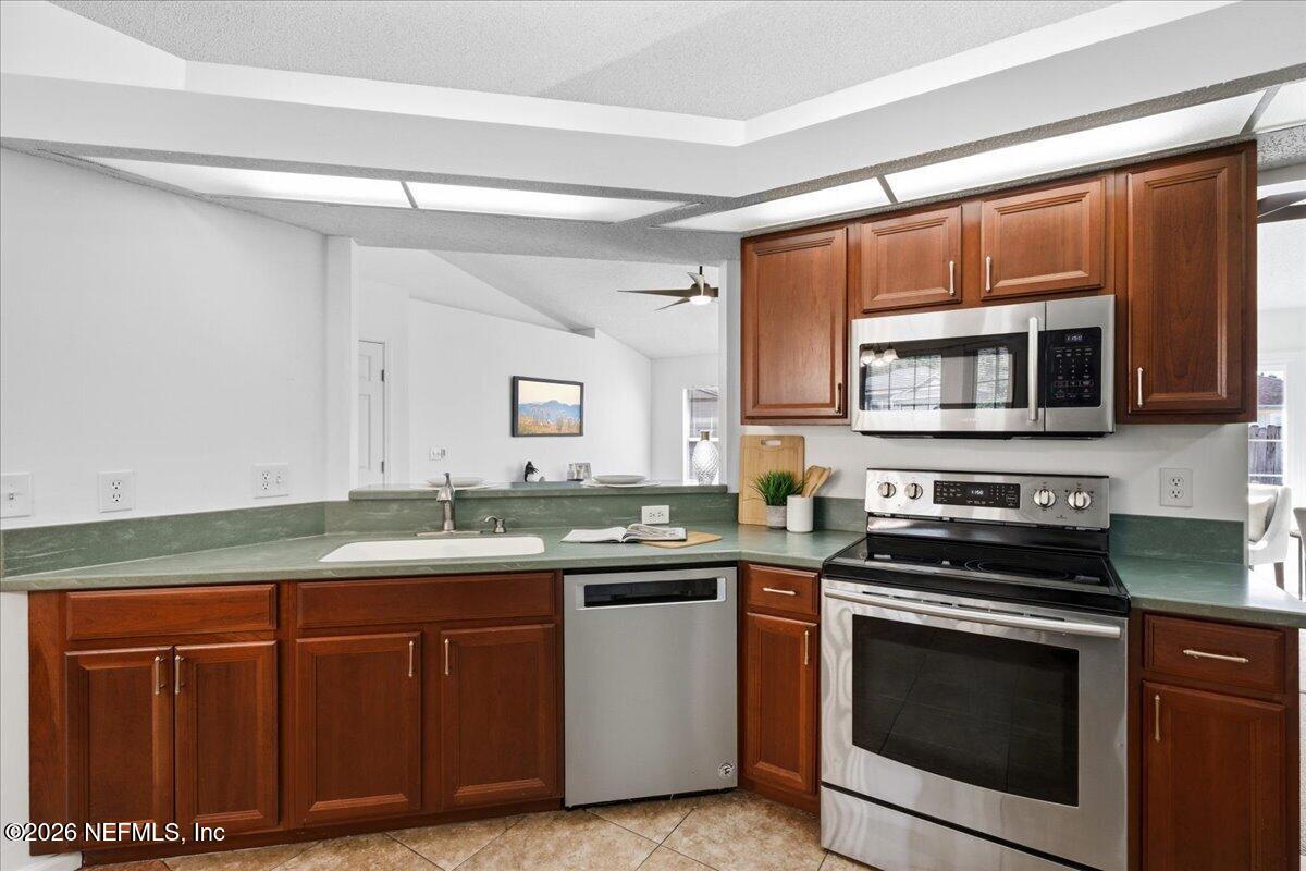 13226 MENDENHALL Place