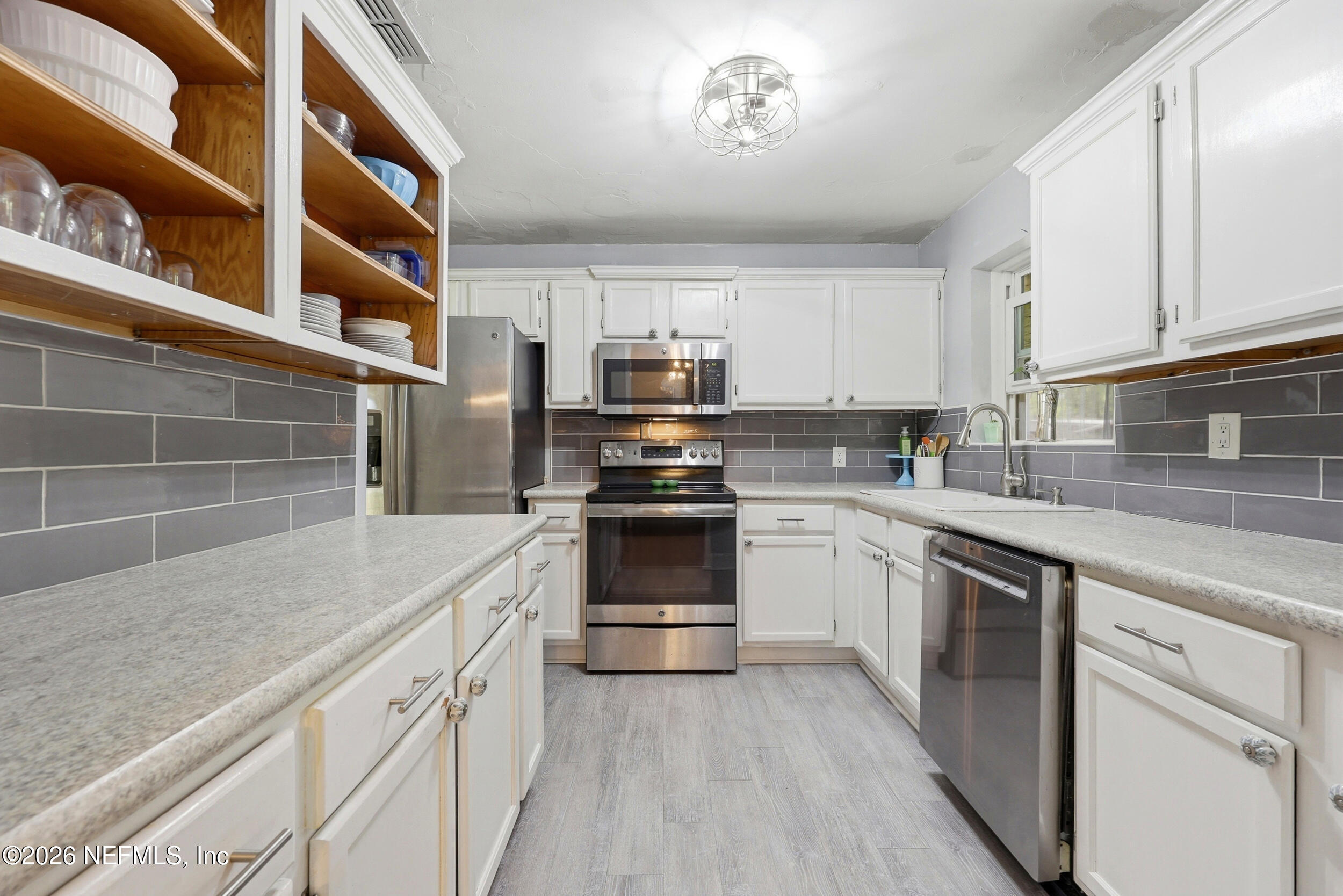 4075 FERRARRA Street