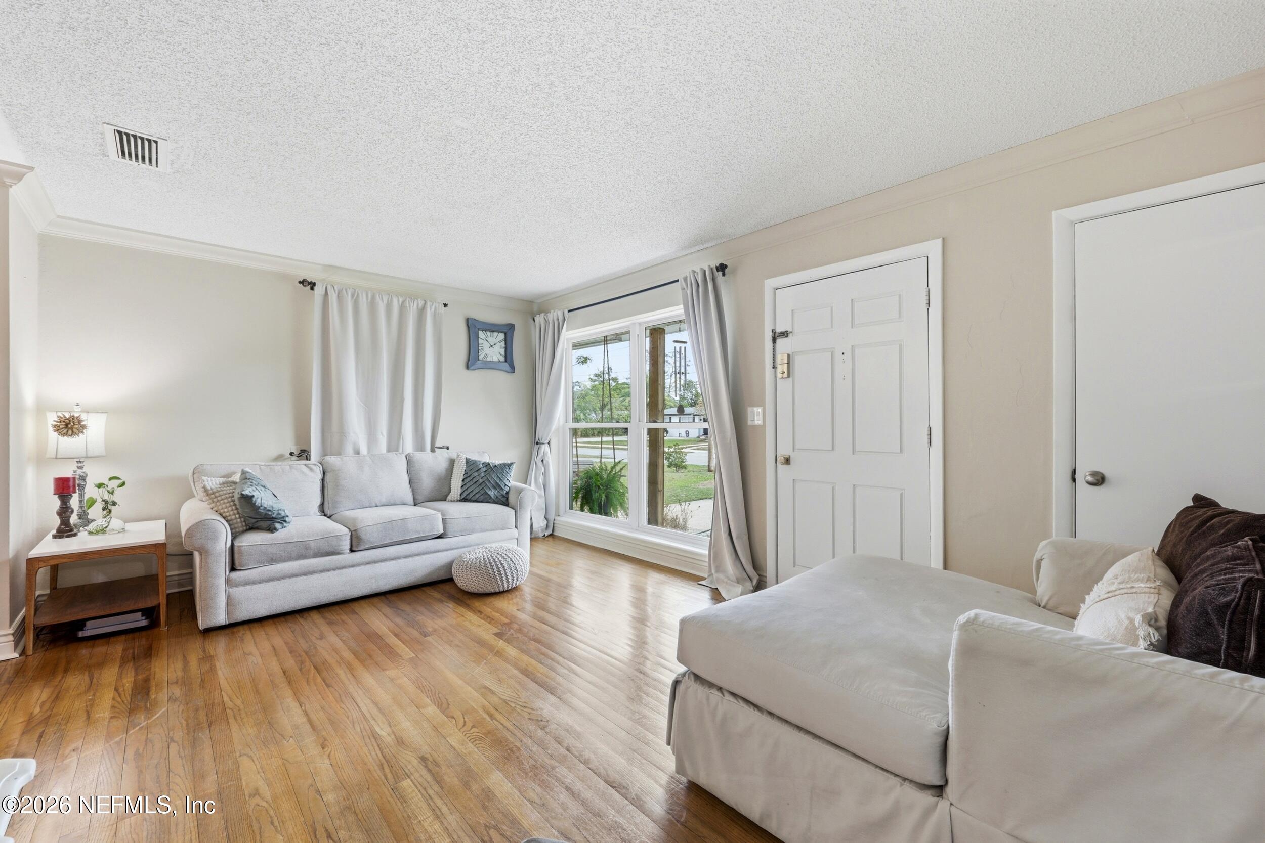 4075 FERRARRA Street