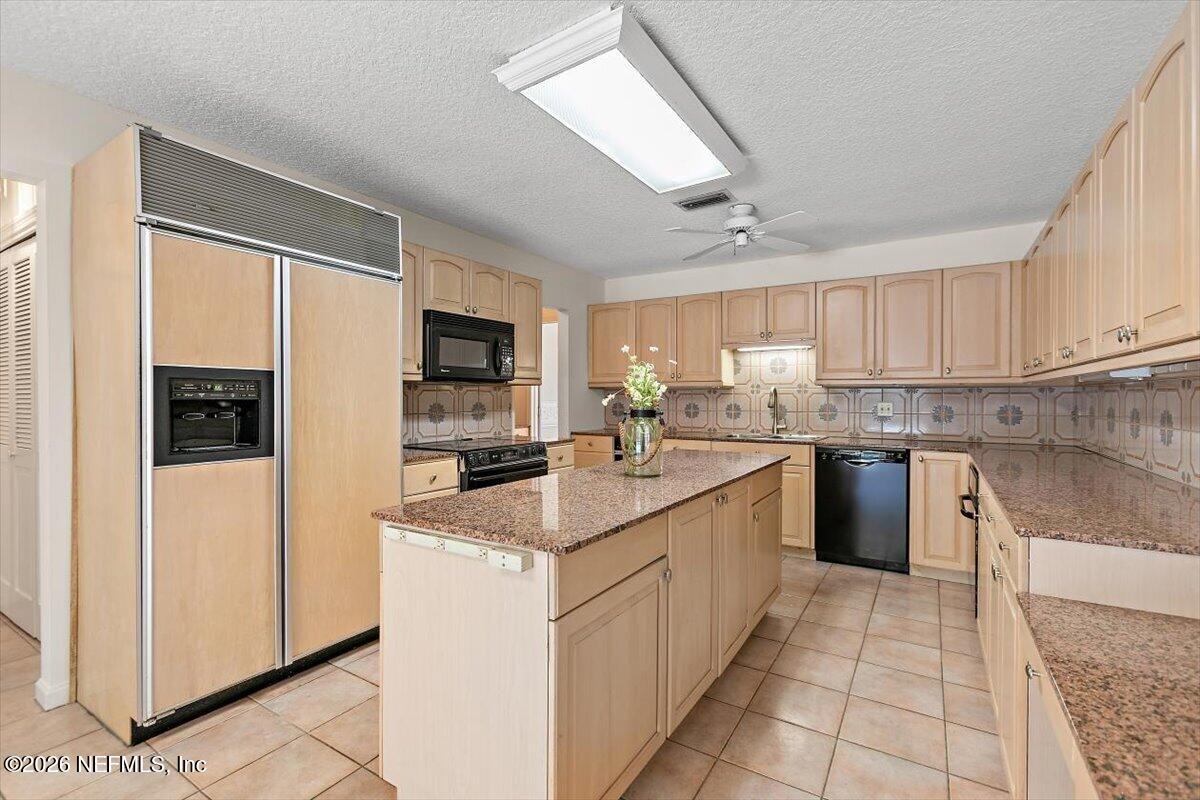 10116 DEERWOOD CLUB Road
