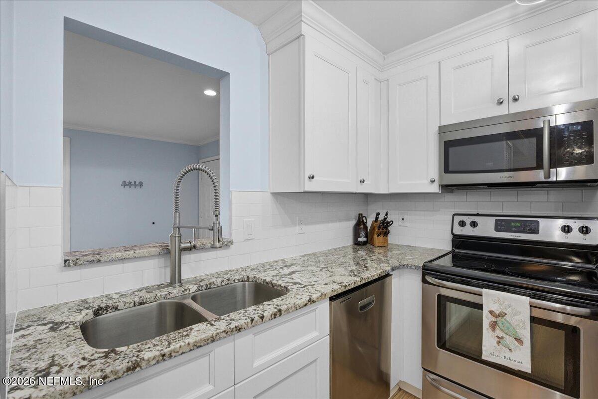 32 PONTE VEDRA COLONY Circle