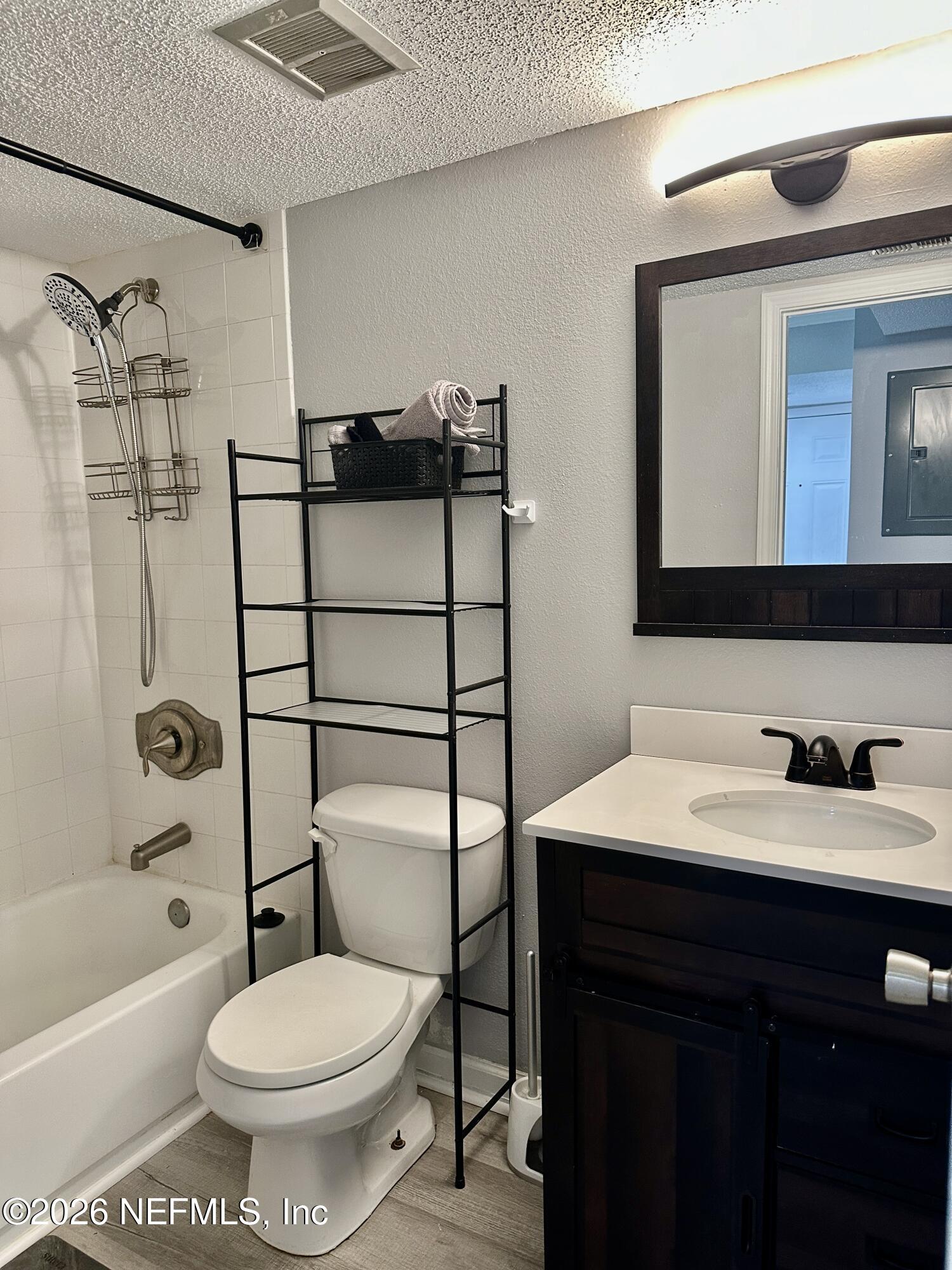 3878 LA MIRADA Drive N 8