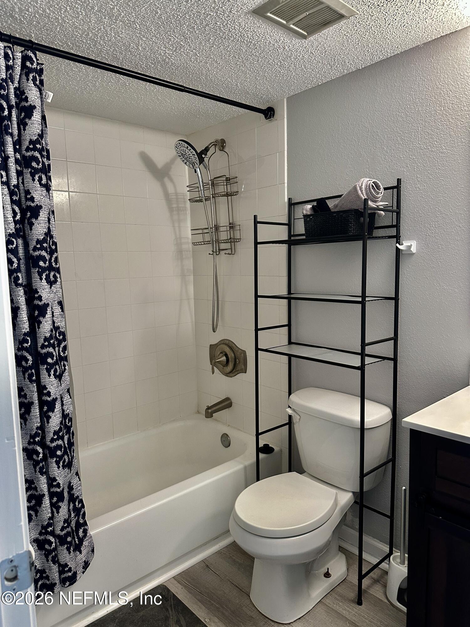 3878 LA MIRADA Drive N 8