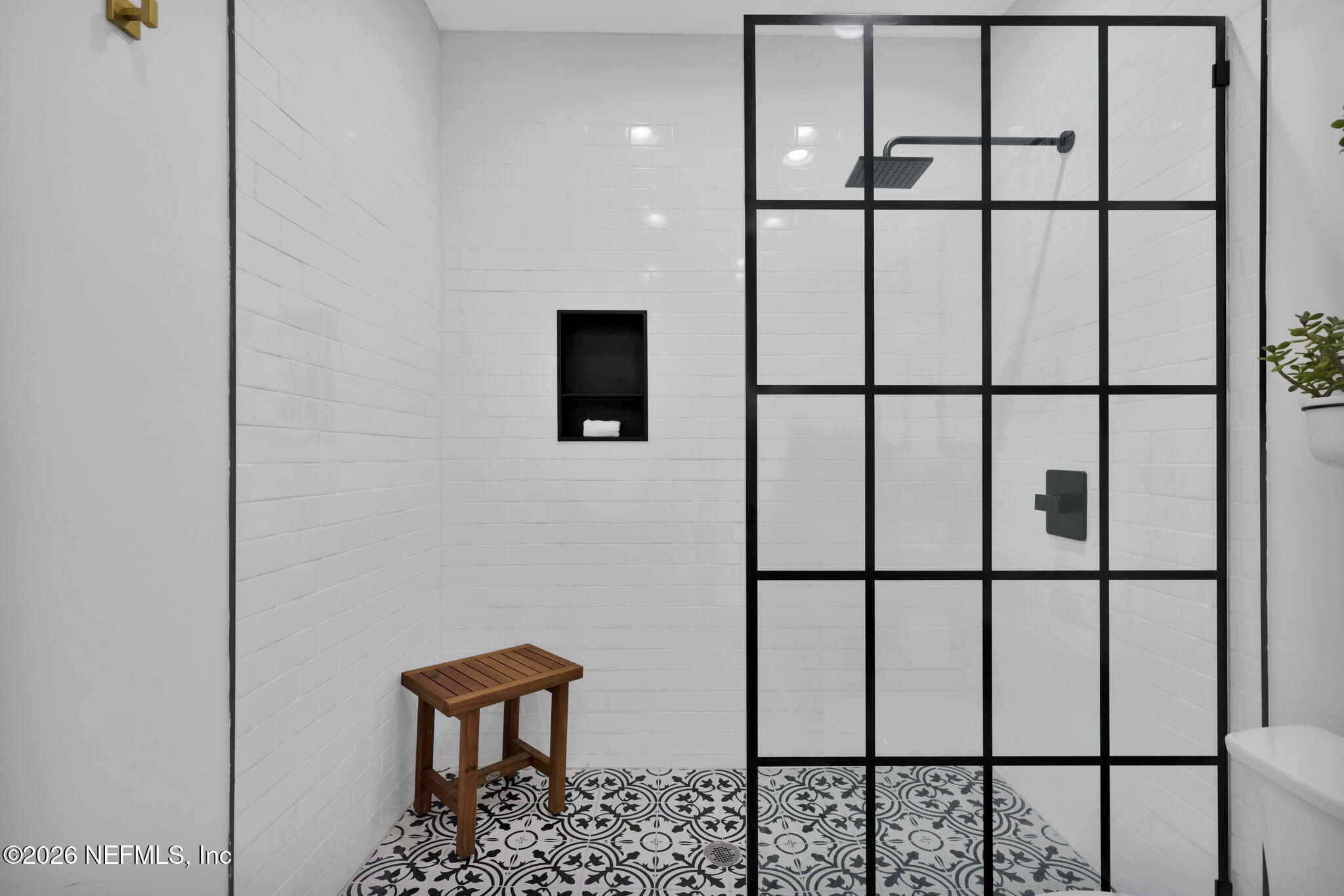 180 CROSS RIDGE Drive