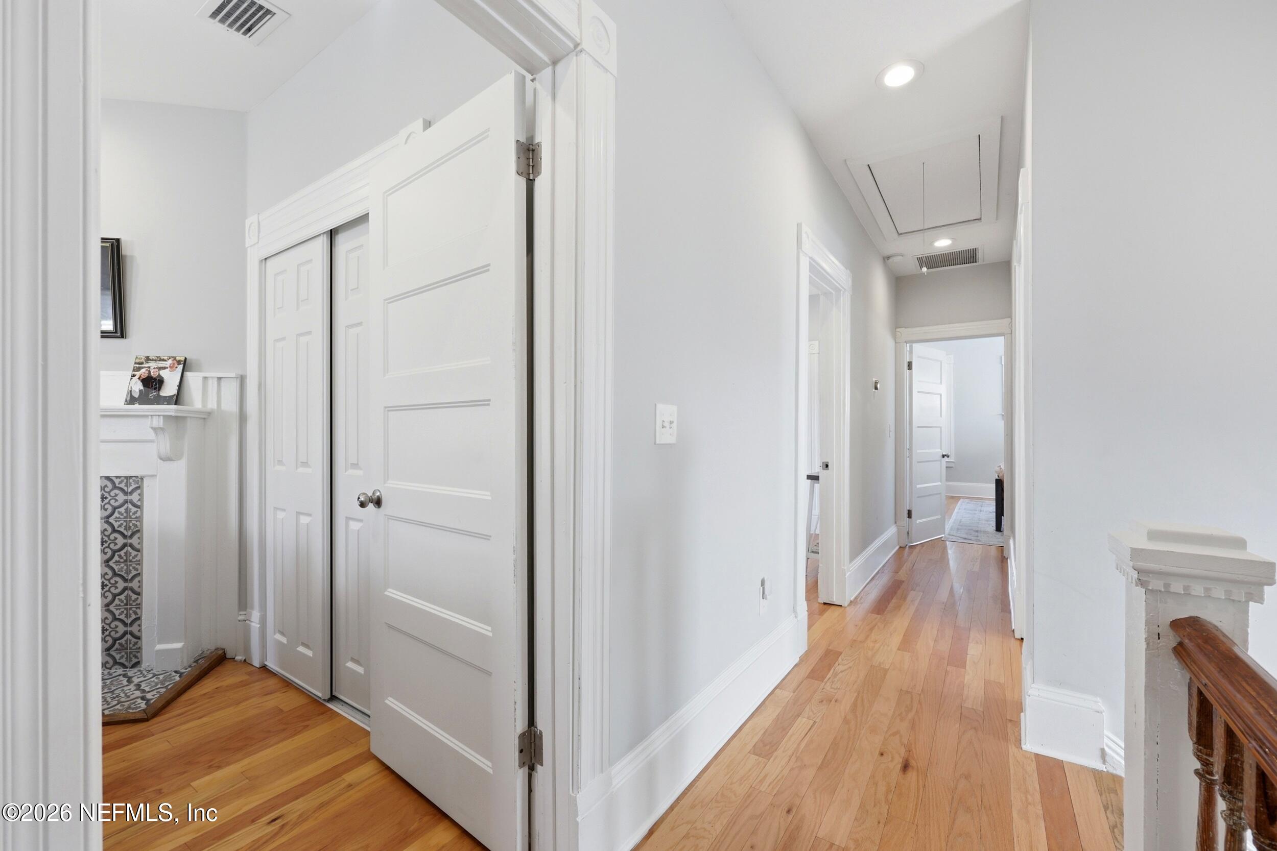1614 N MARKET Street