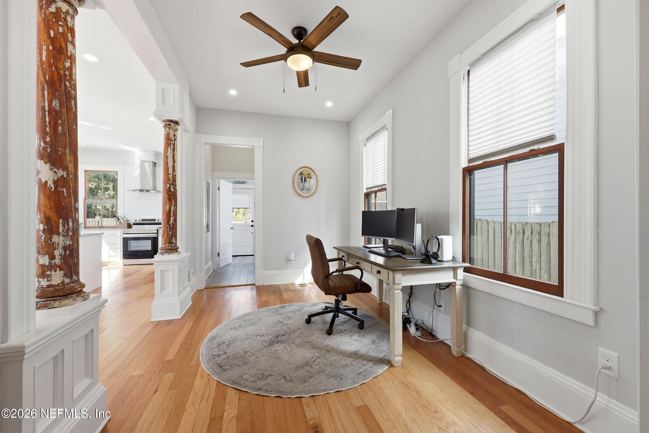 1614 N MARKET Street