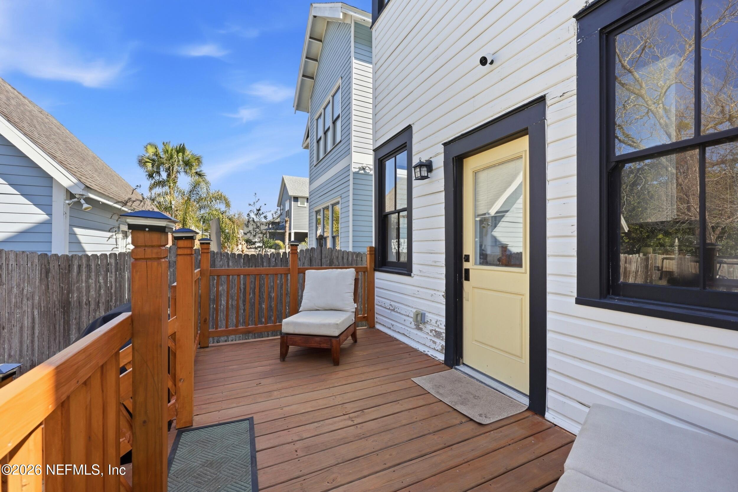 1614 N MARKET Street