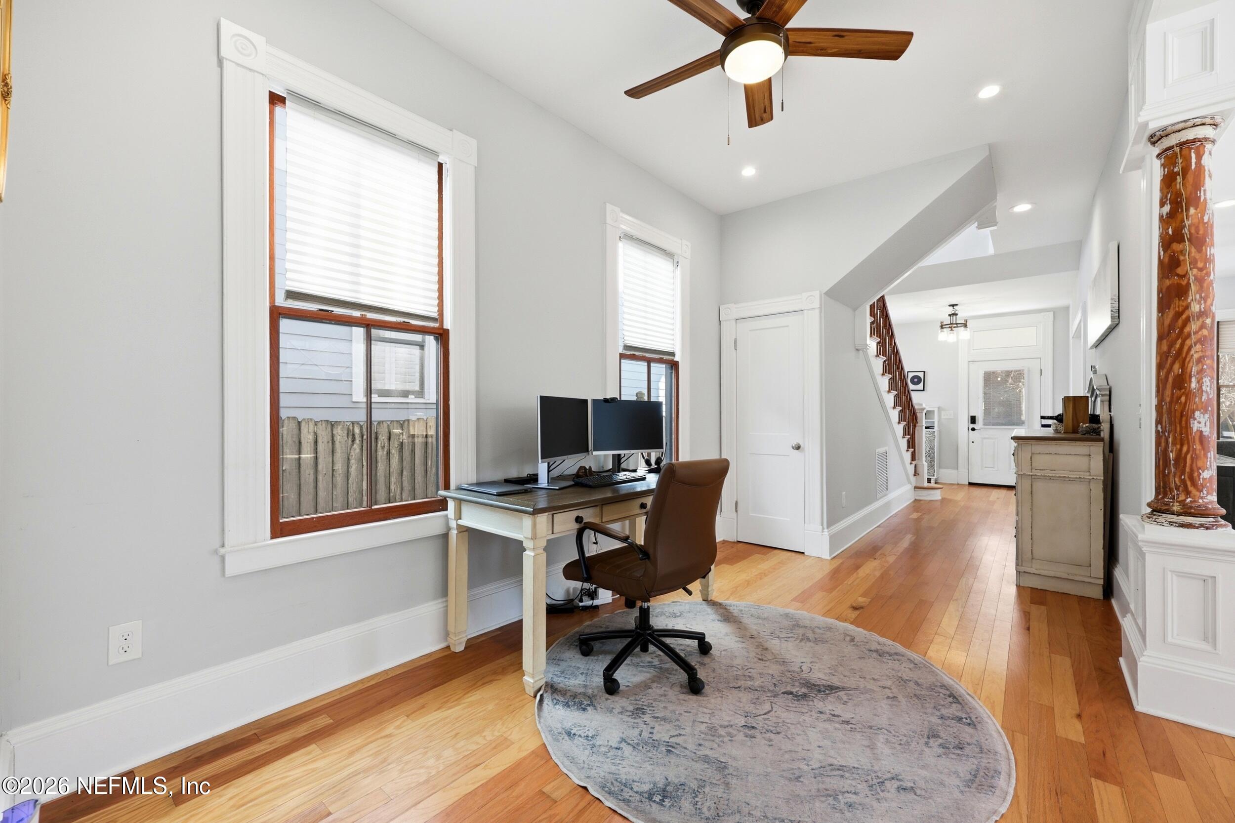 1614 N MARKET Street