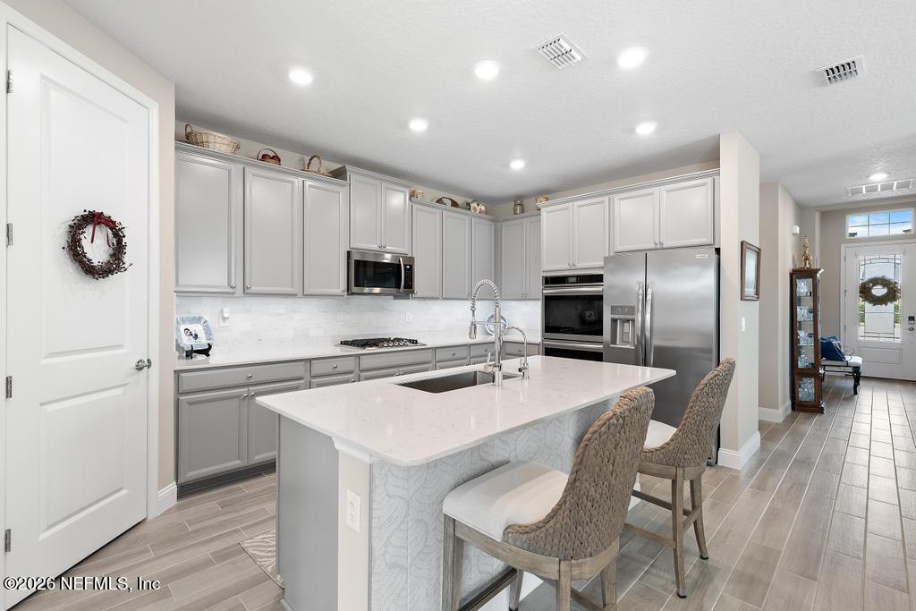 25 QUOTA Circle, St. Johns