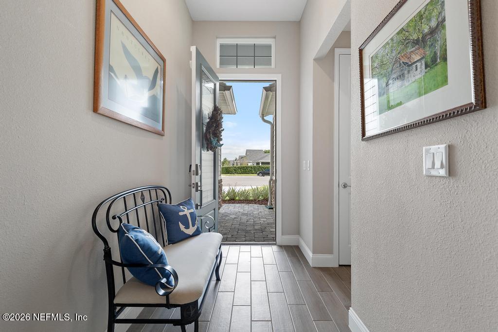 25 QUOTA Circle, St. Johns