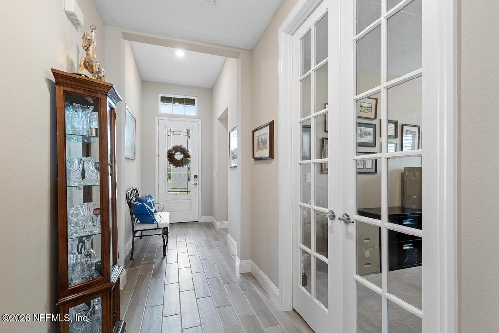 25 QUOTA Circle, St. Johns