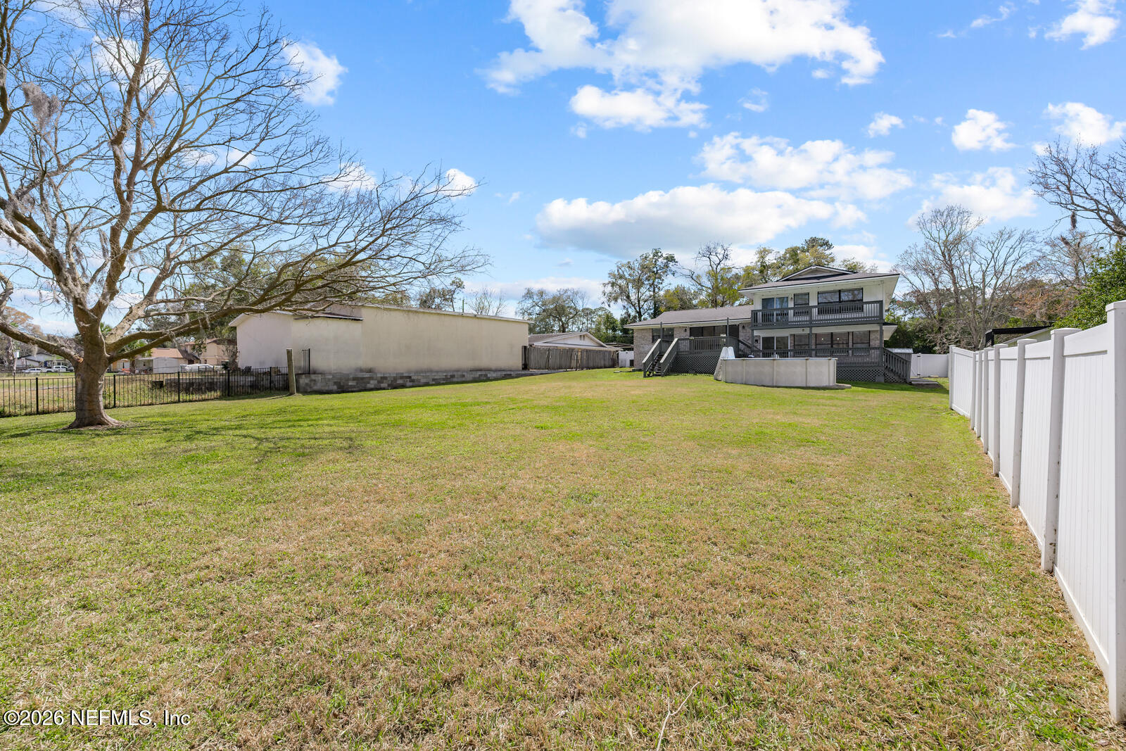 5695 HYDE PARK Circle