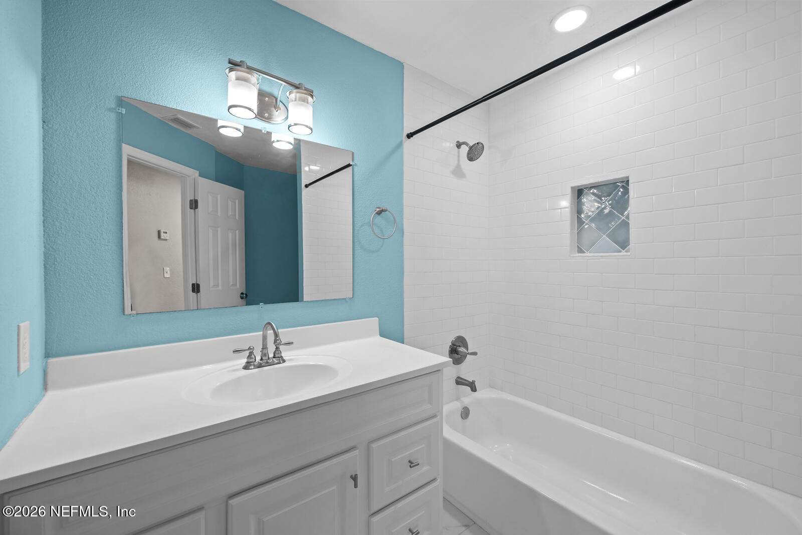 5695 HYDE PARK Circle