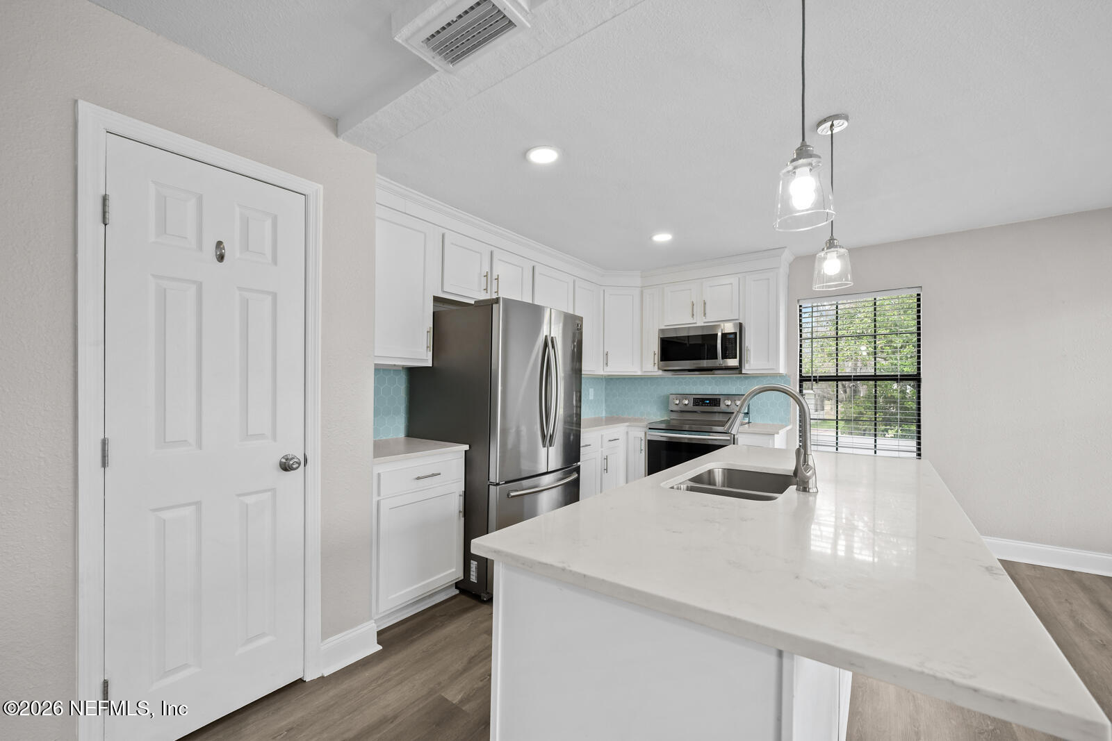 5695 HYDE PARK Circle