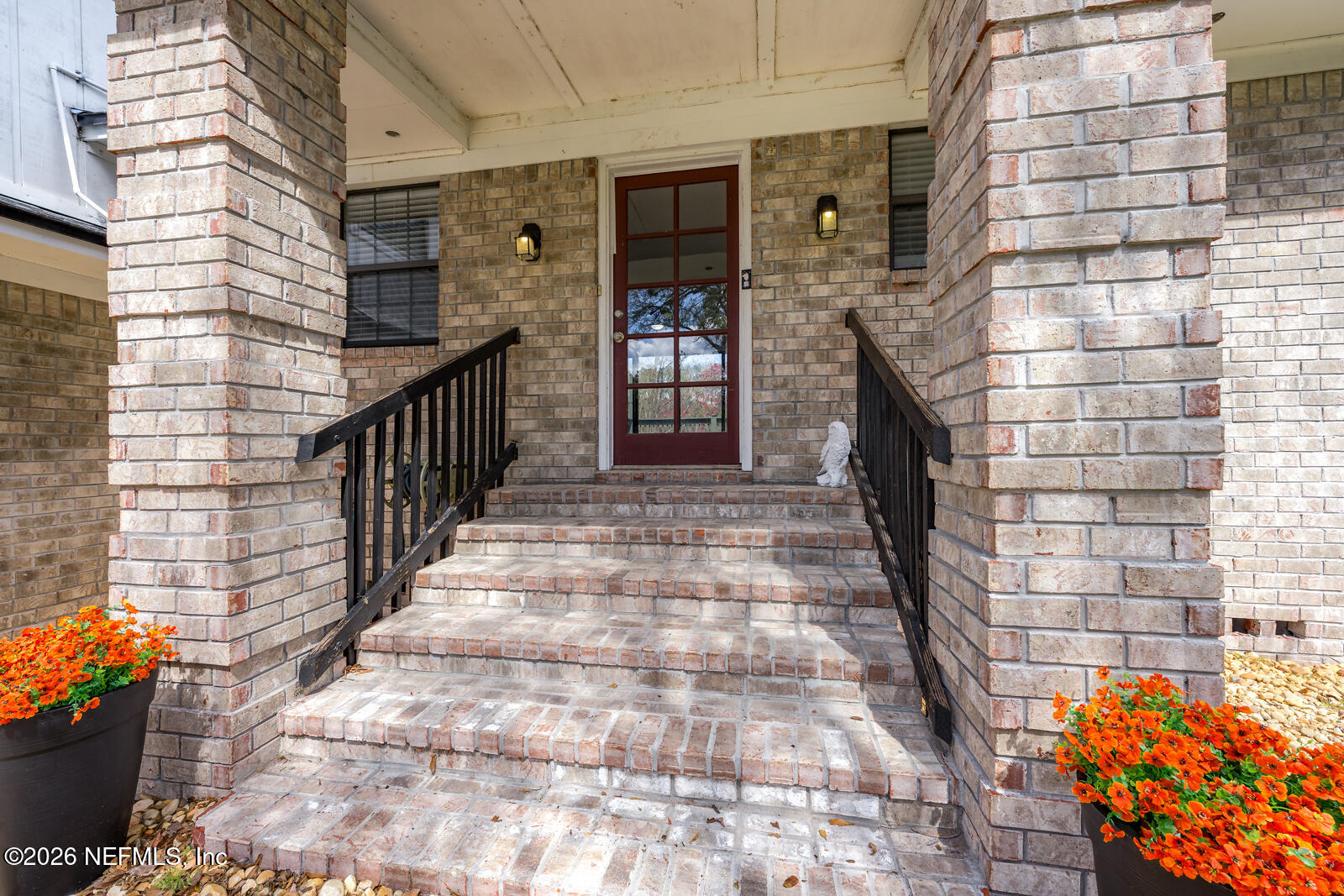 5695 HYDE PARK Circle