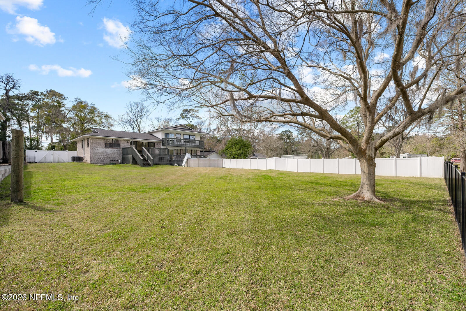 5695 HYDE PARK Circle