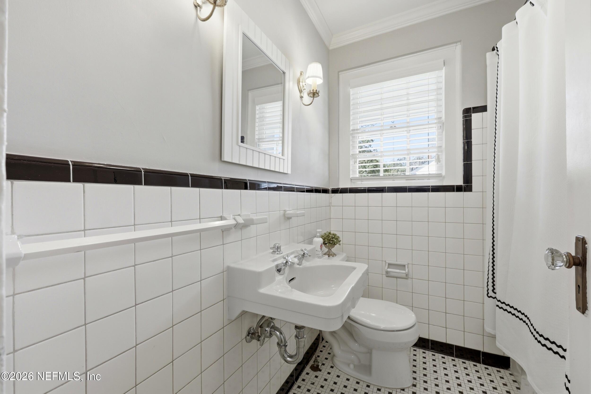 5001 ARAPAHOE Avenue