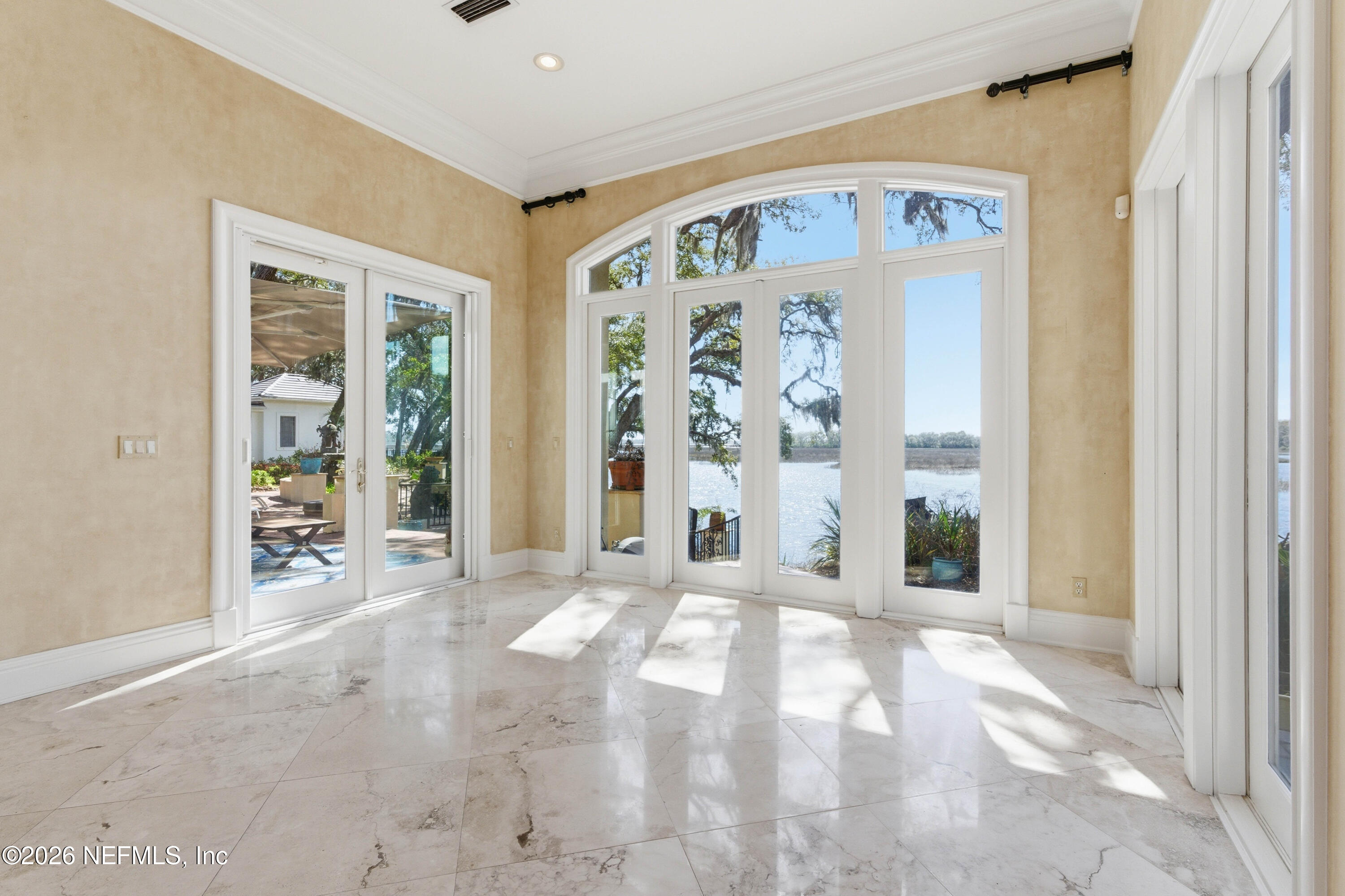 1049 SHIPWATCH Drive E