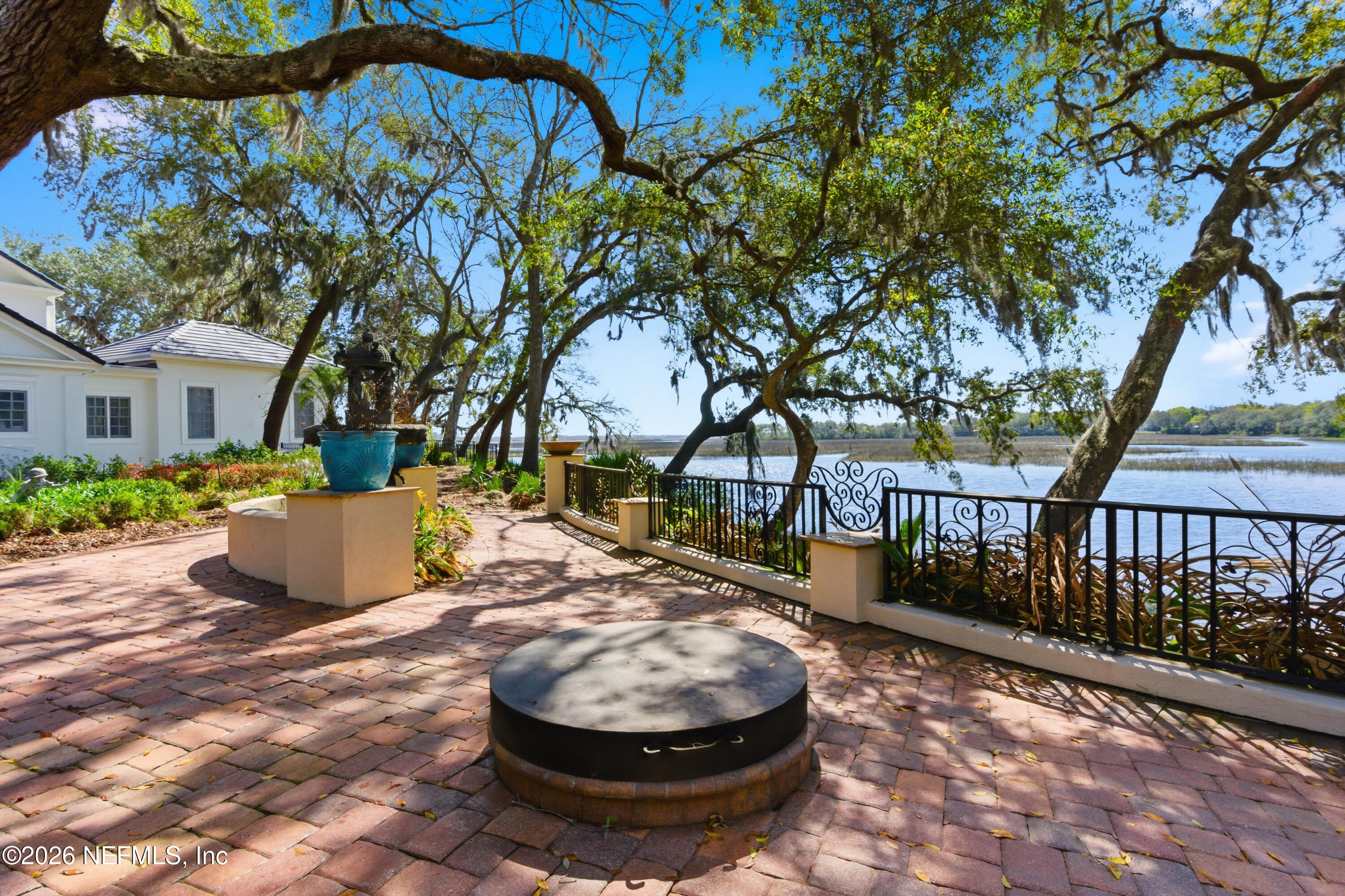 1049 SHIPWATCH Drive E