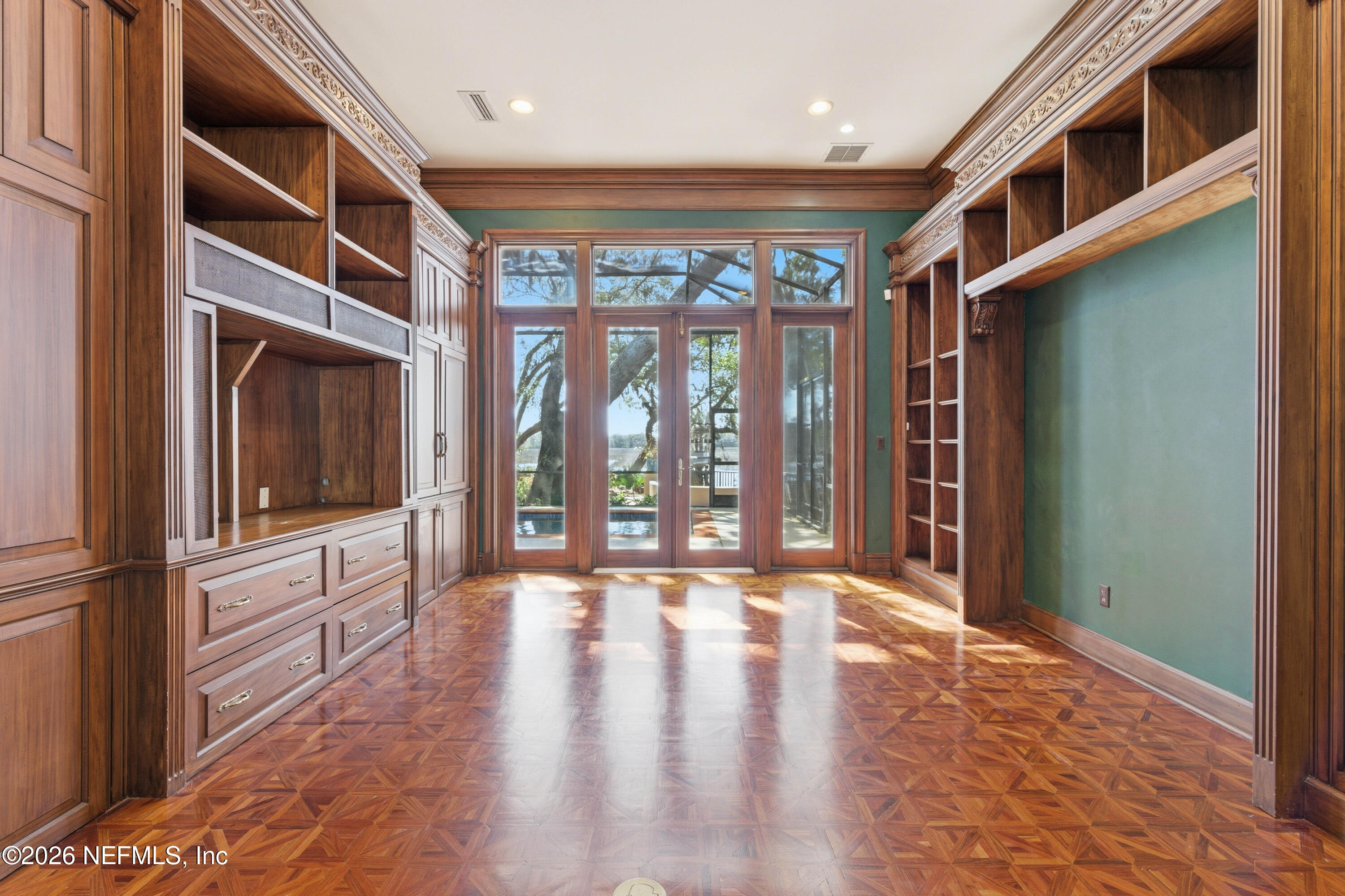 1049 SHIPWATCH Drive E