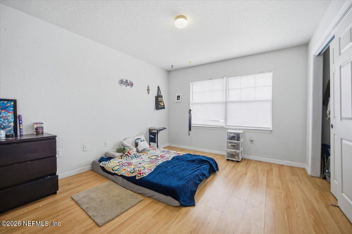 8550 ARGYLE BUSINESS Loop 208