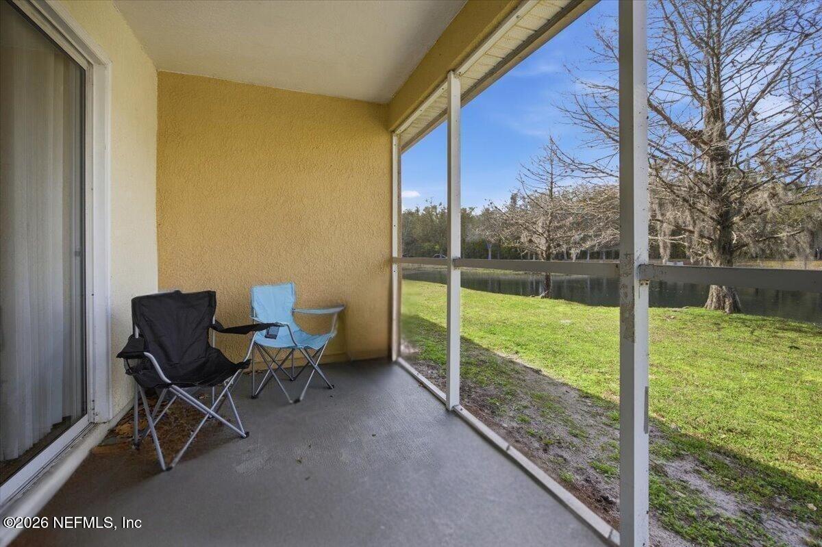 8550 ARGYLE BUSINESS Loop 208