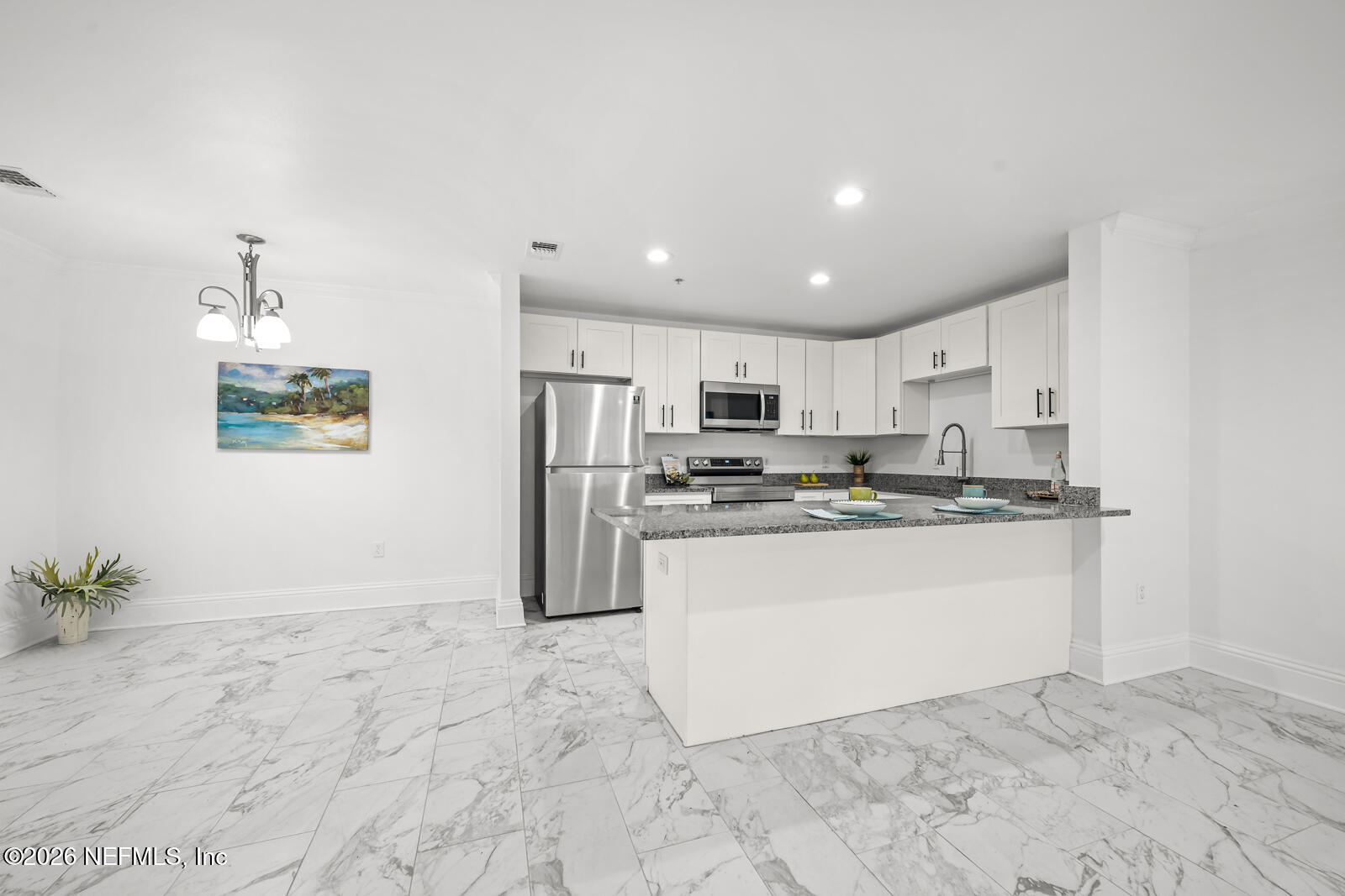 3591 KERNAN Boulevard S 806