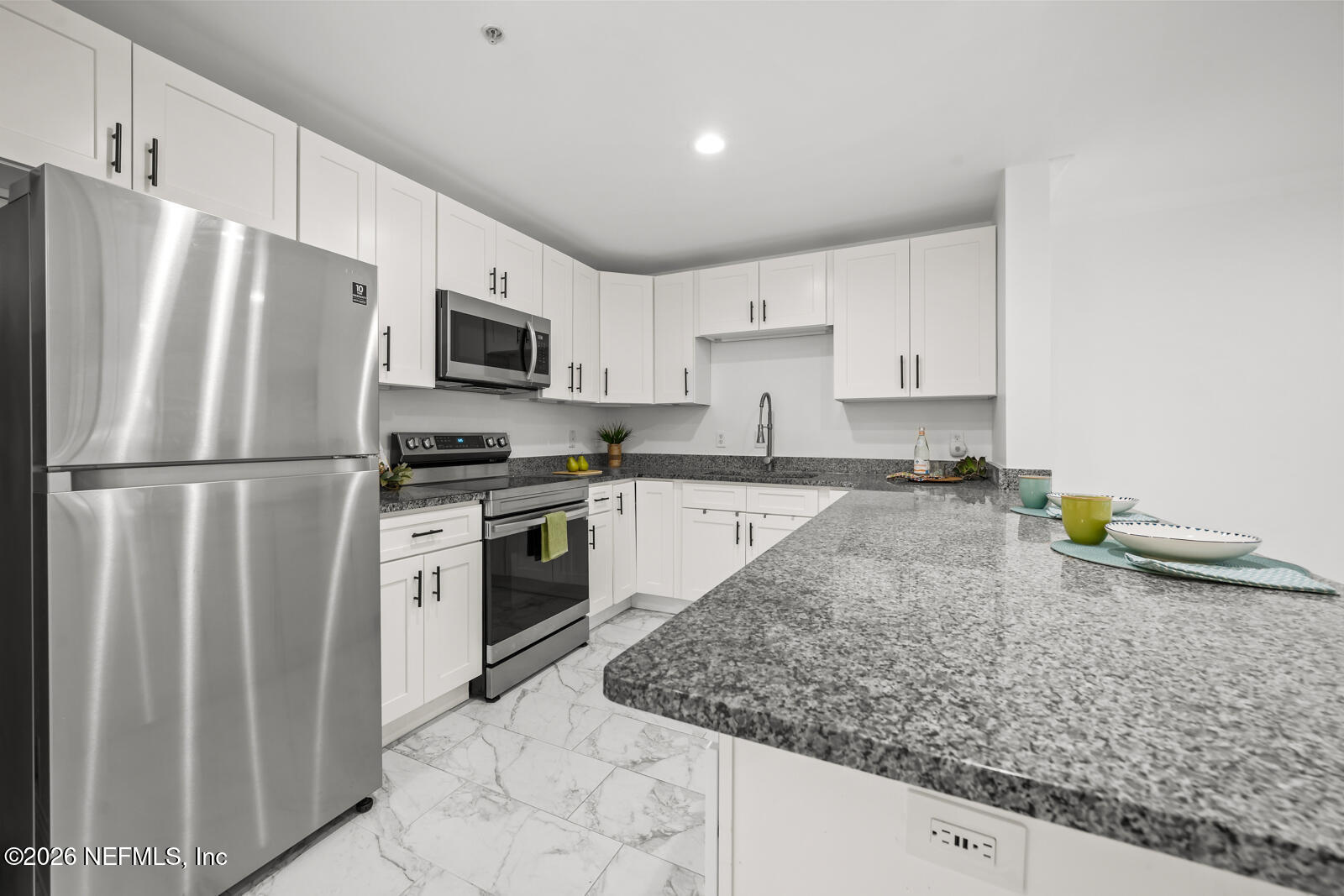 3591 KERNAN Boulevard S 806