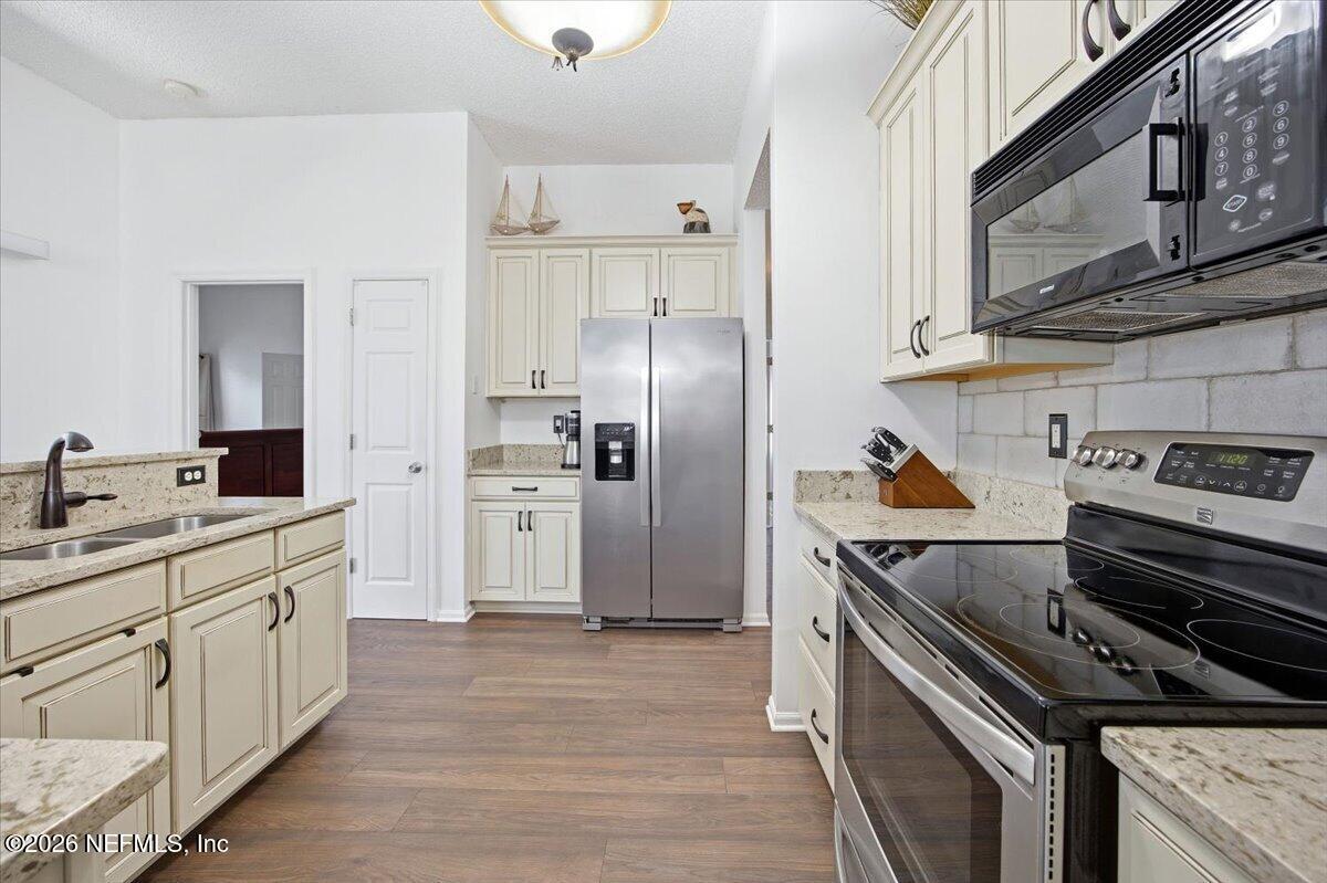 304 S BUCK BOARD Drive, St. Johns