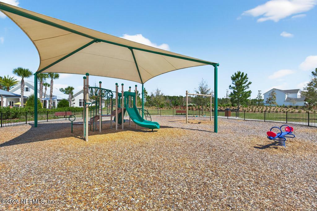 240 RANCH LAND Circle, St. Johns