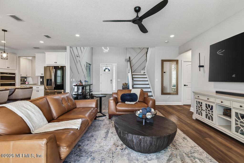 240 RANCH LAND Circle, St. Johns