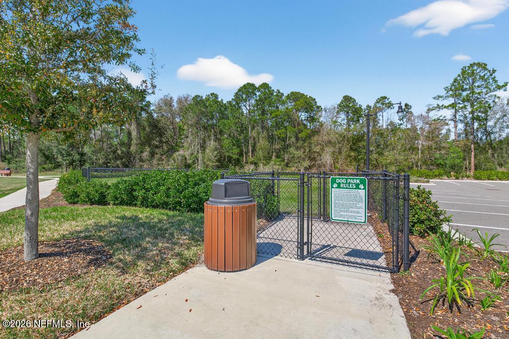 240 RANCH LAND Circle, St. Johns