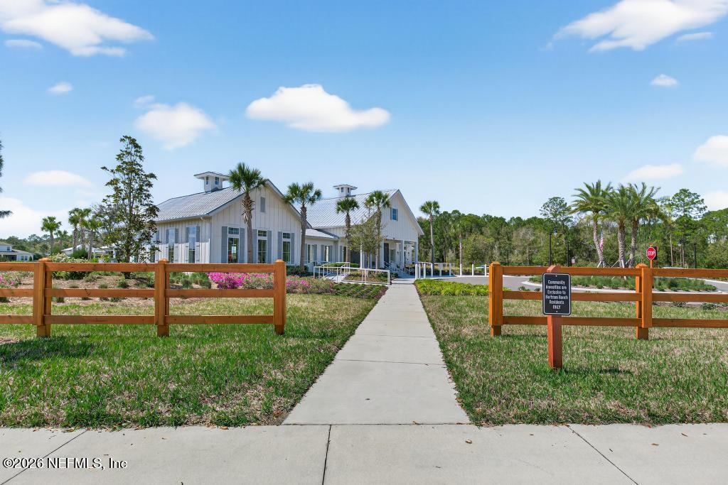 240 RANCH LAND Circle, St. Johns
