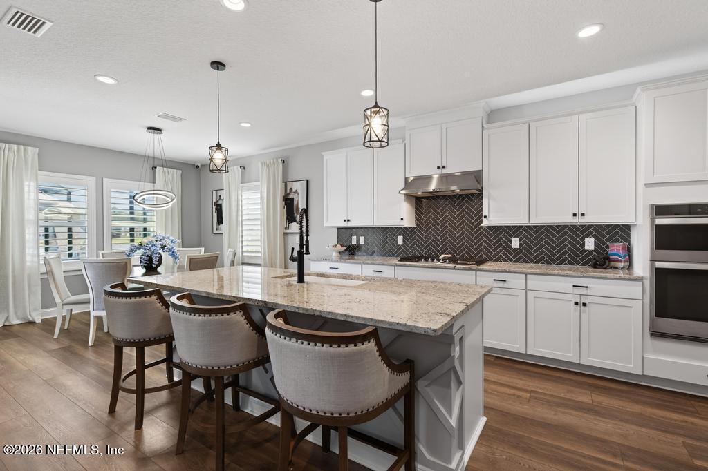 240 RANCH LAND Circle, St. Johns