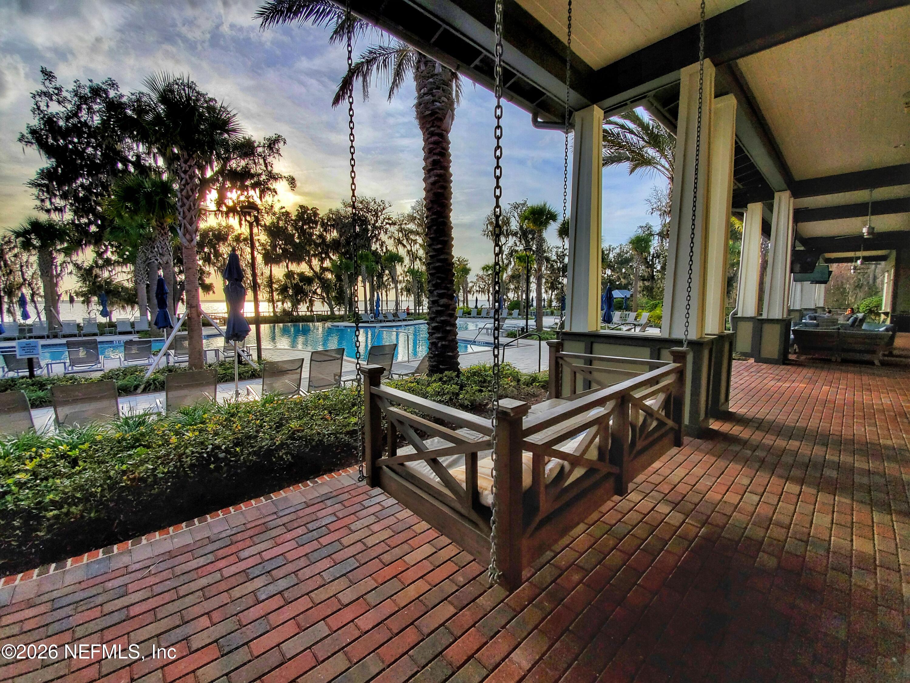 177 MEADOW CREEK Drive, St. Johns