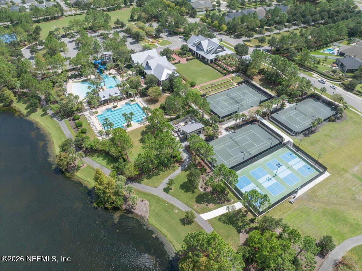 177 MEADOW CREEK Drive, St. Johns