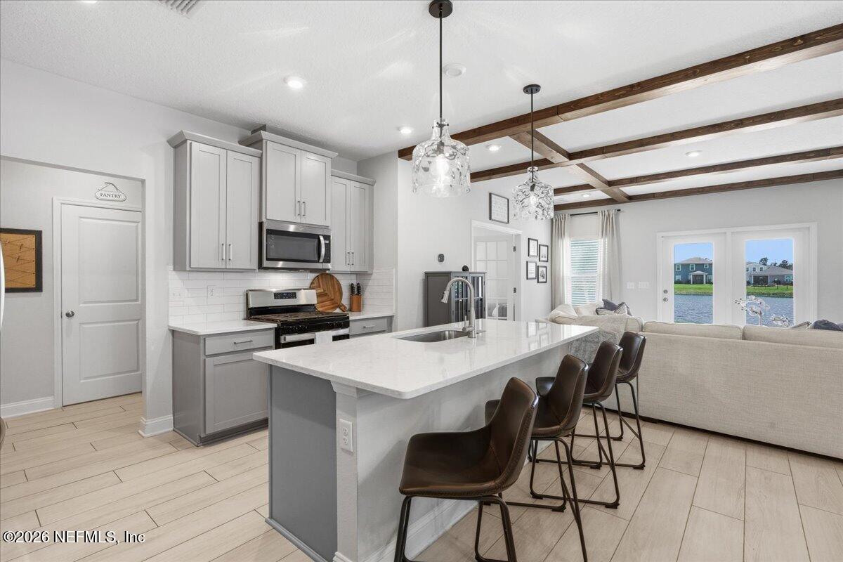 177 MEADOW CREEK Drive, St. Johns