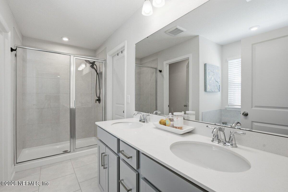 177 MEADOW CREEK Drive, St. Johns