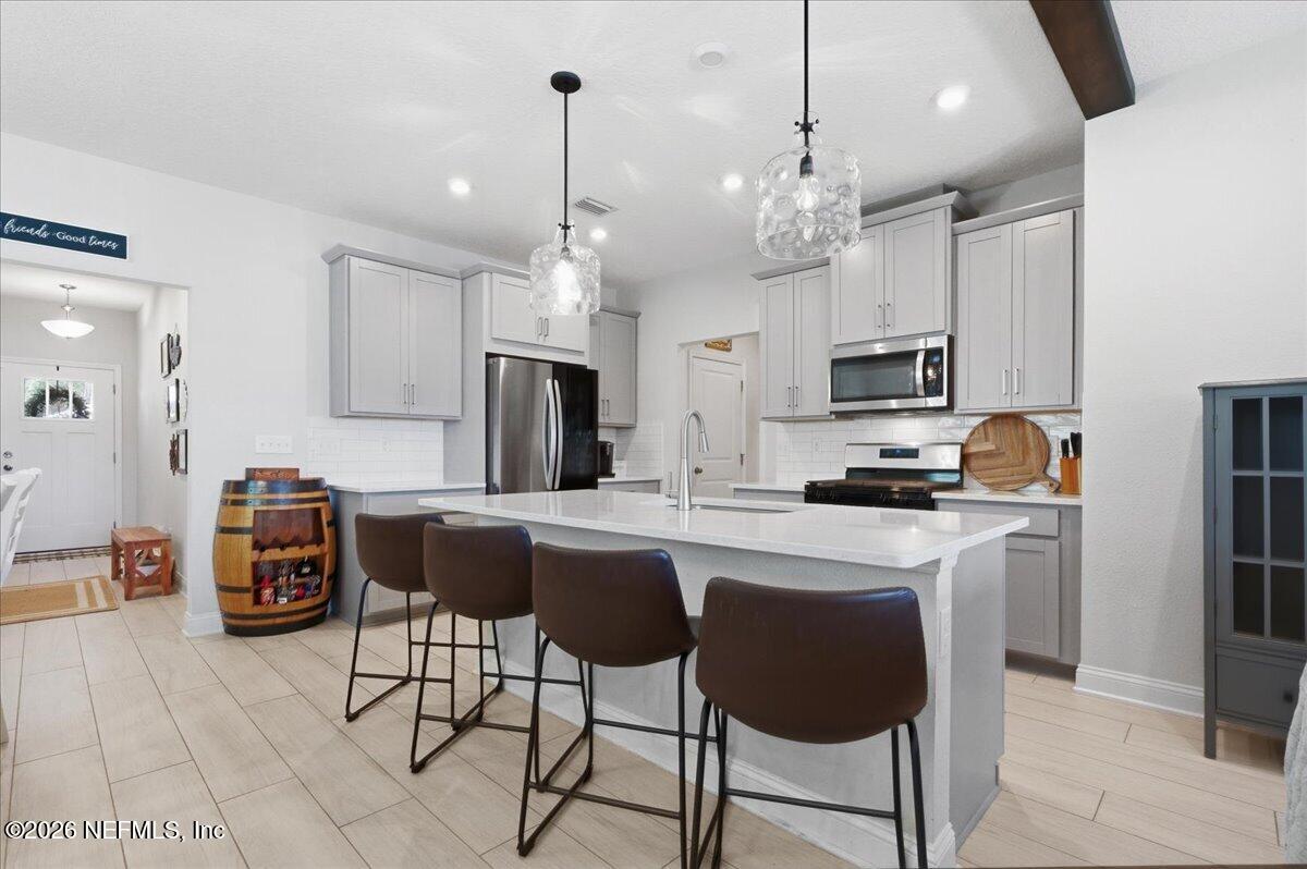177 MEADOW CREEK Drive, St. Johns