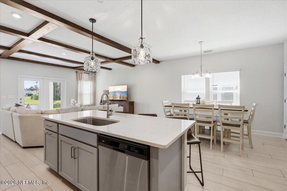 177 MEADOW CREEK Drive, St. Johns