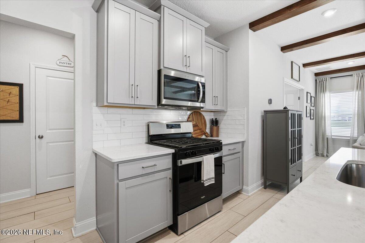 177 MEADOW CREEK Drive, St. Johns