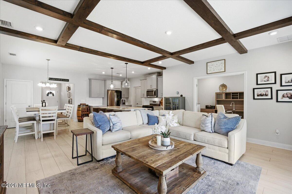 177 MEADOW CREEK Drive, St. Johns
