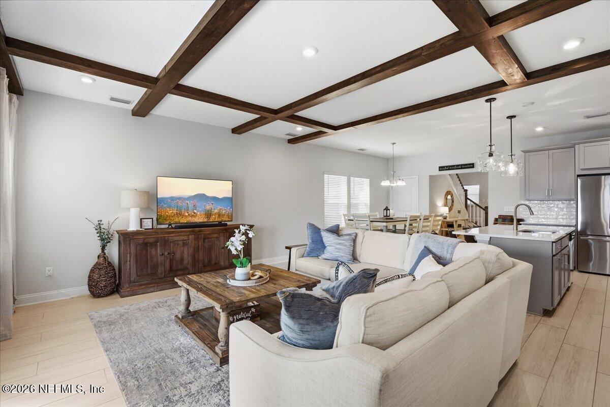 177 MEADOW CREEK Drive, St. Johns