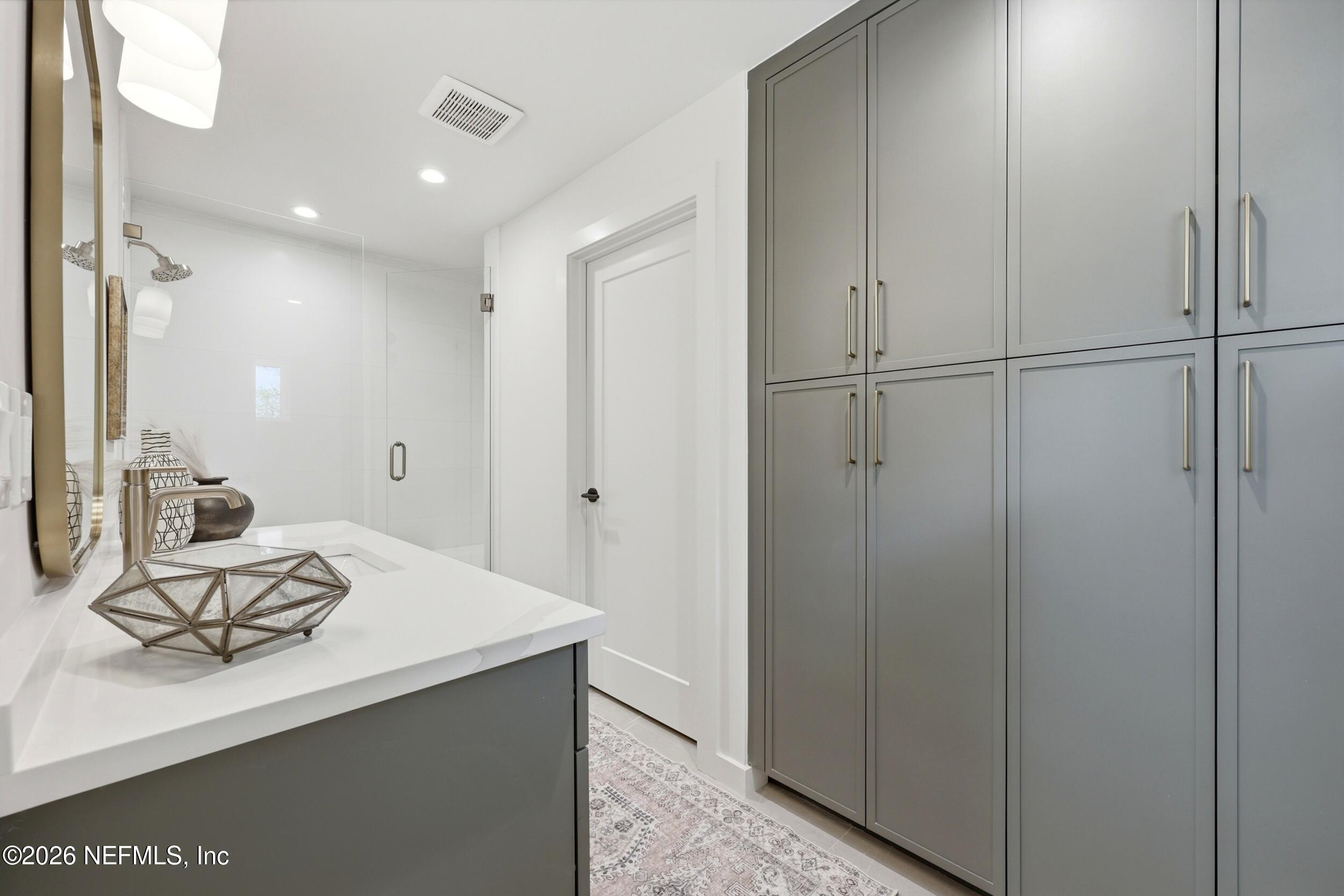 1317 SOUTH SHORE Drive