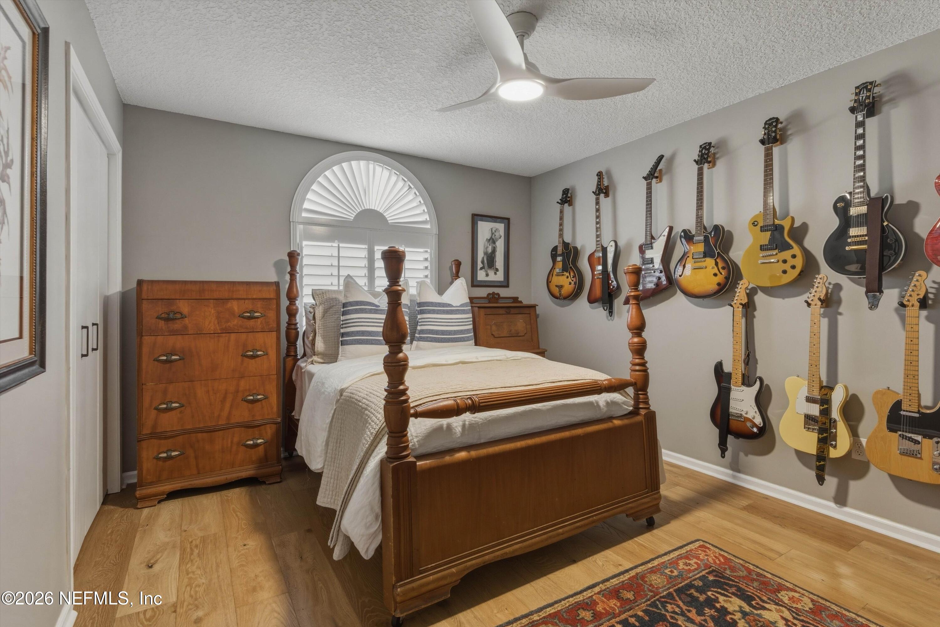 1977 FALCON Court, St. Johns